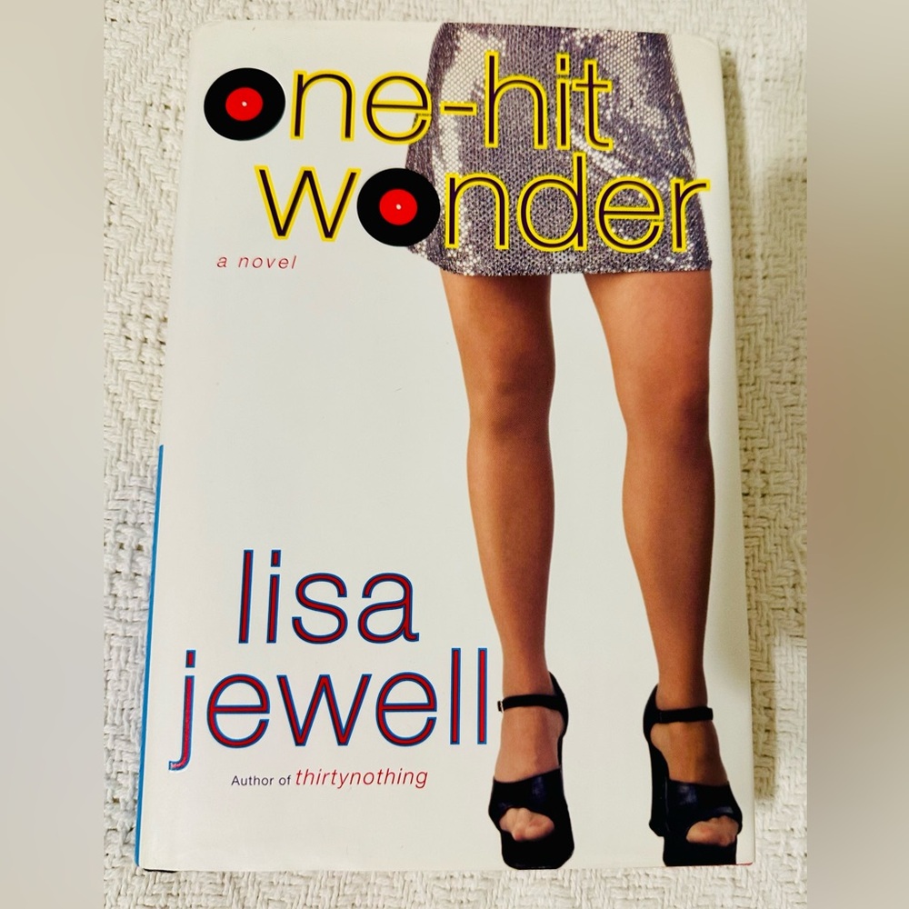 🔥4 for $30🔥📖💛One Hit Wonder by Lisa Jewell💛📖
